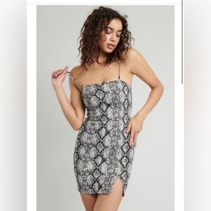 Garage Women’s Black and White Python Print Bodycon Dress. Size Medium